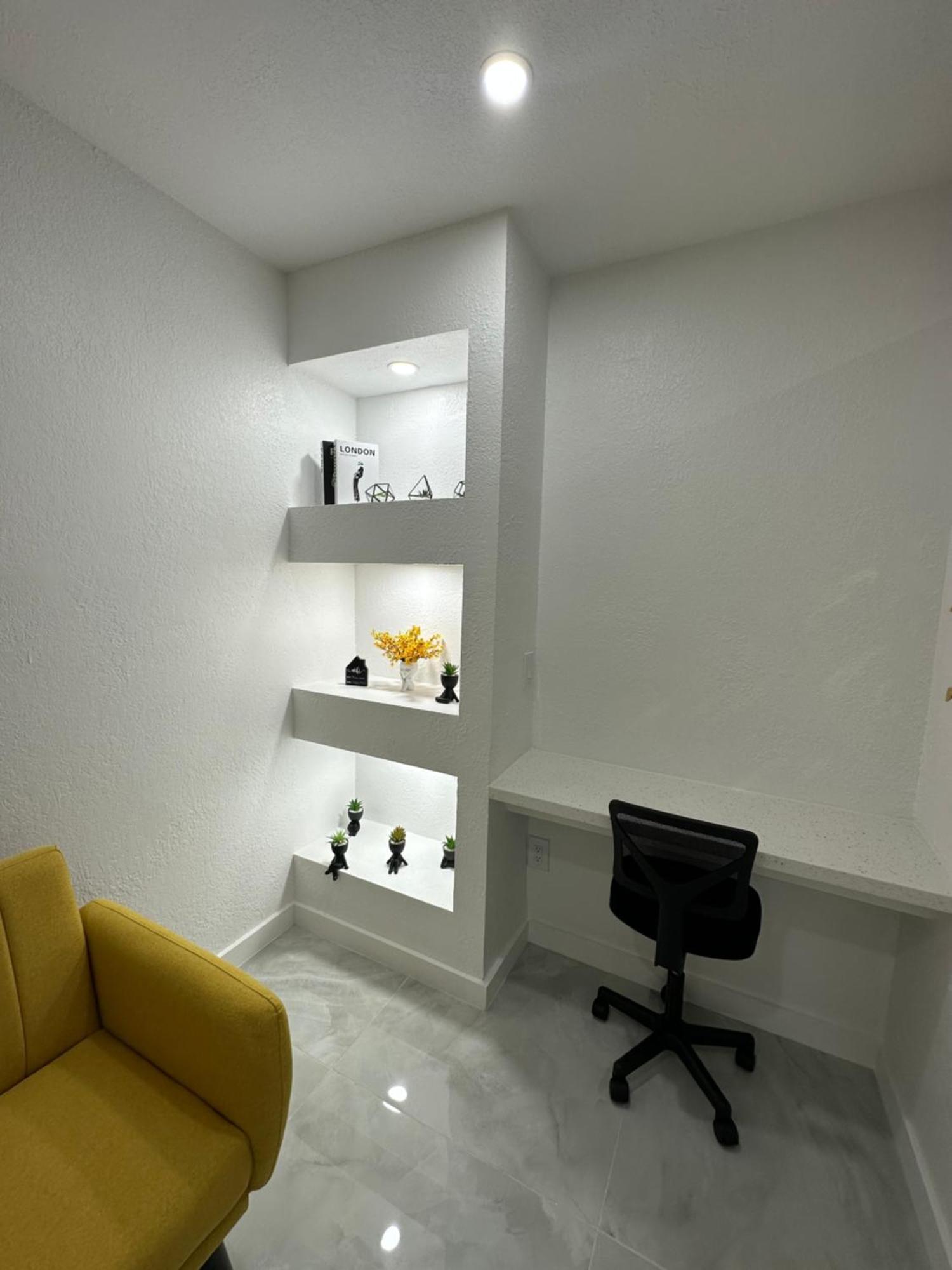 Magnolias Suite Lehigh Acres Extérieur photo