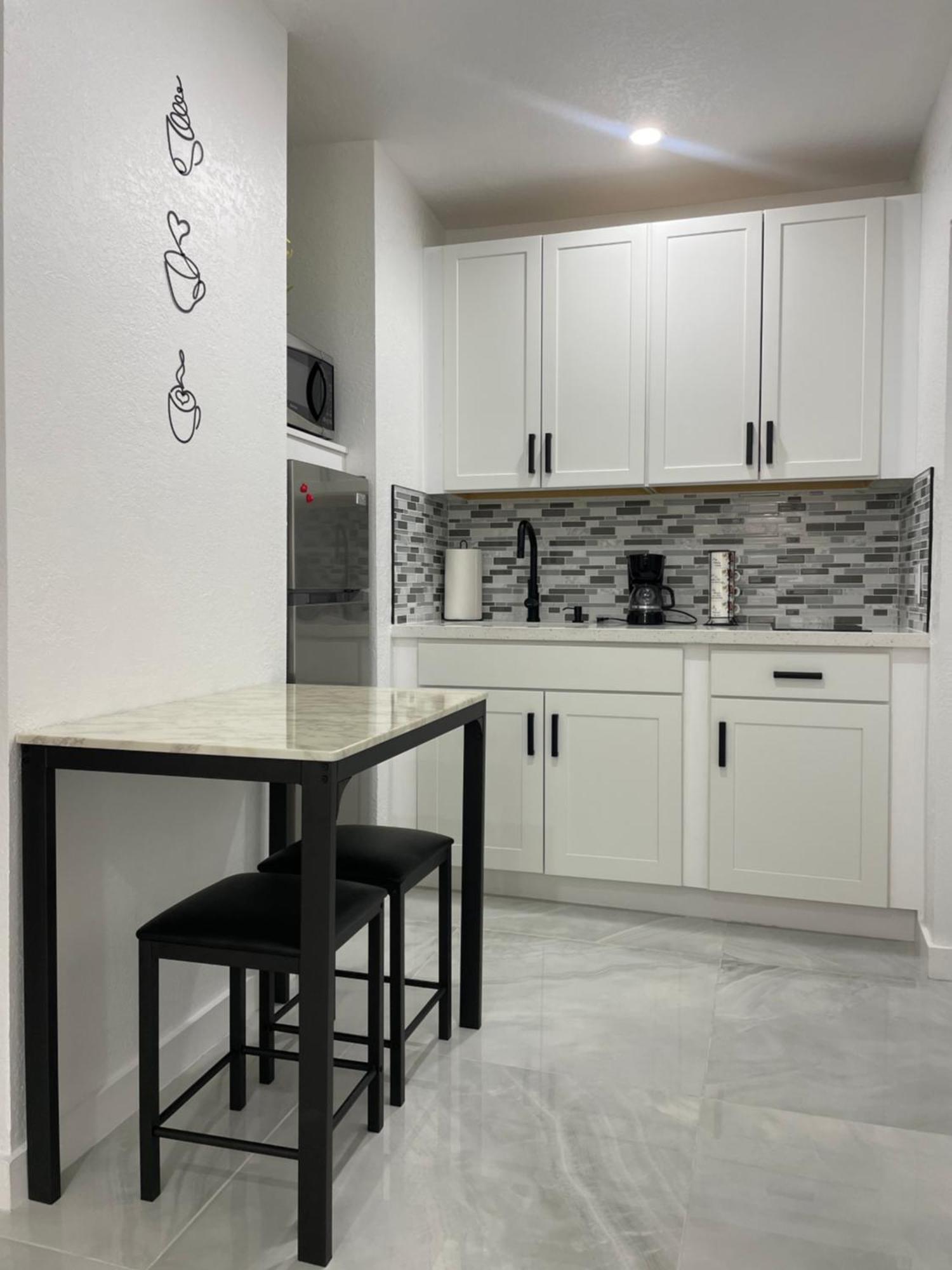 Magnolias Suite Lehigh Acres Extérieur photo